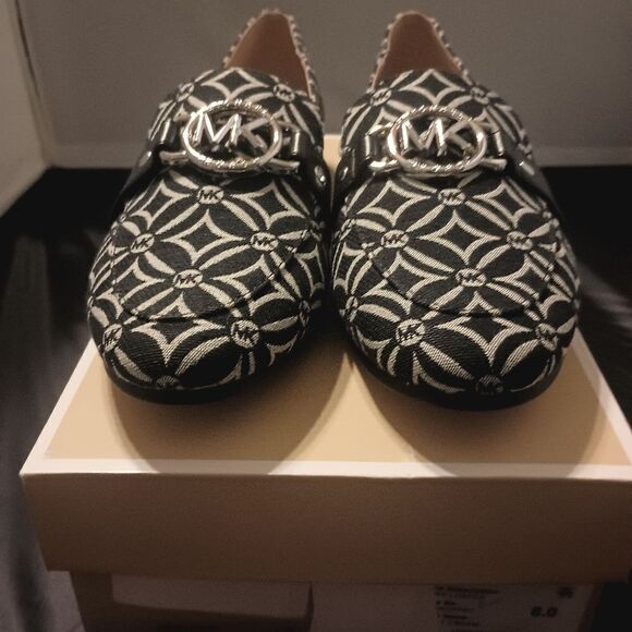 💯🔥MICHAEL KORS Women's Rory Loafer MK Foulard, SIZE 8.0M🔥🔥NEW IN THE ORIGI - Picture 4 of 11